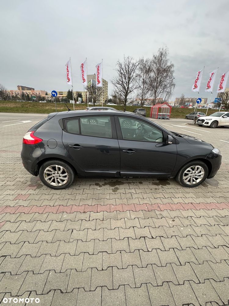 Renault Megane 1.5 dCi Bose - 7