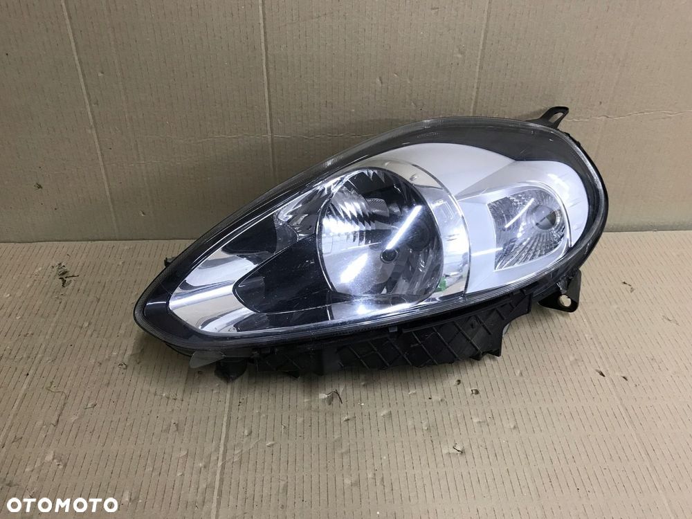 LAMPA PRZEDNIA LEWA FIAT PUNTO EVO 2012