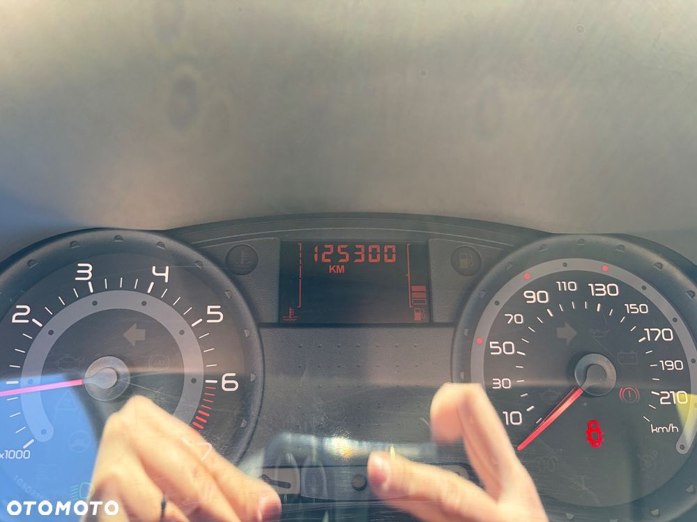 Renault Clio - 19