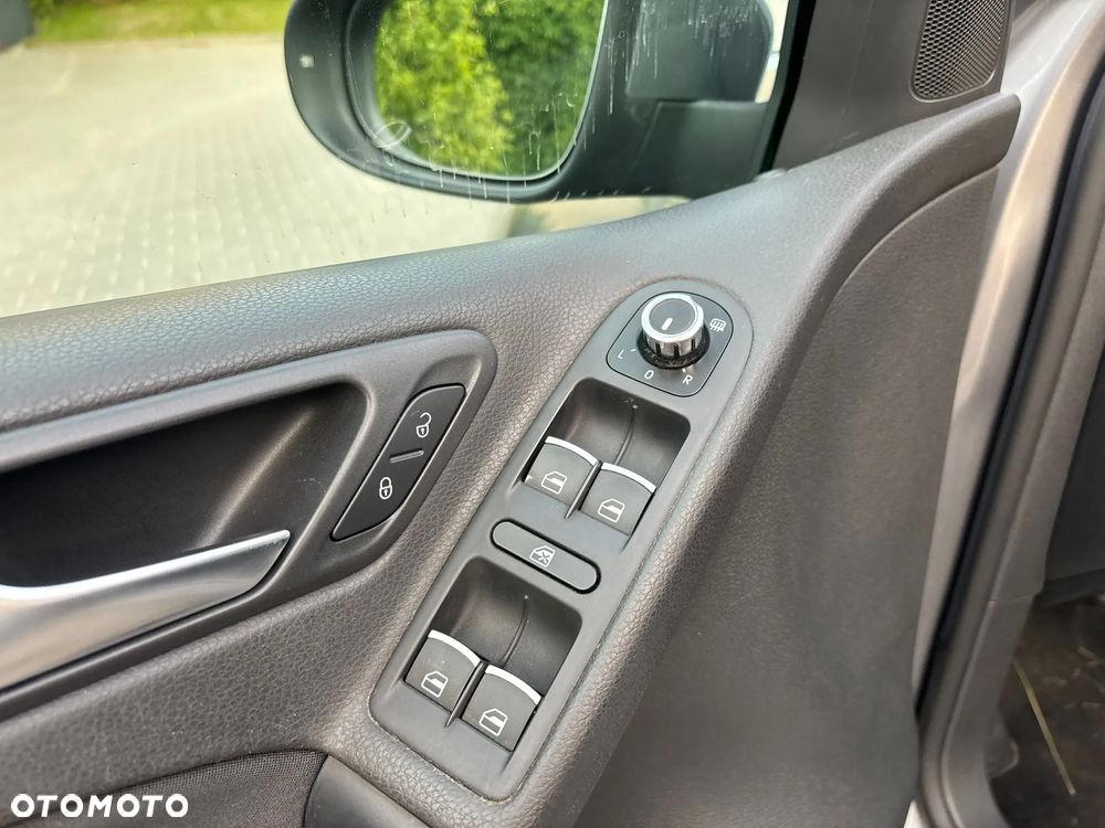 Volkswagen Golf - 17