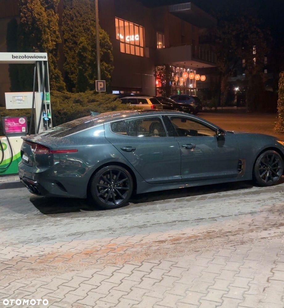 Kia Stinger - 3