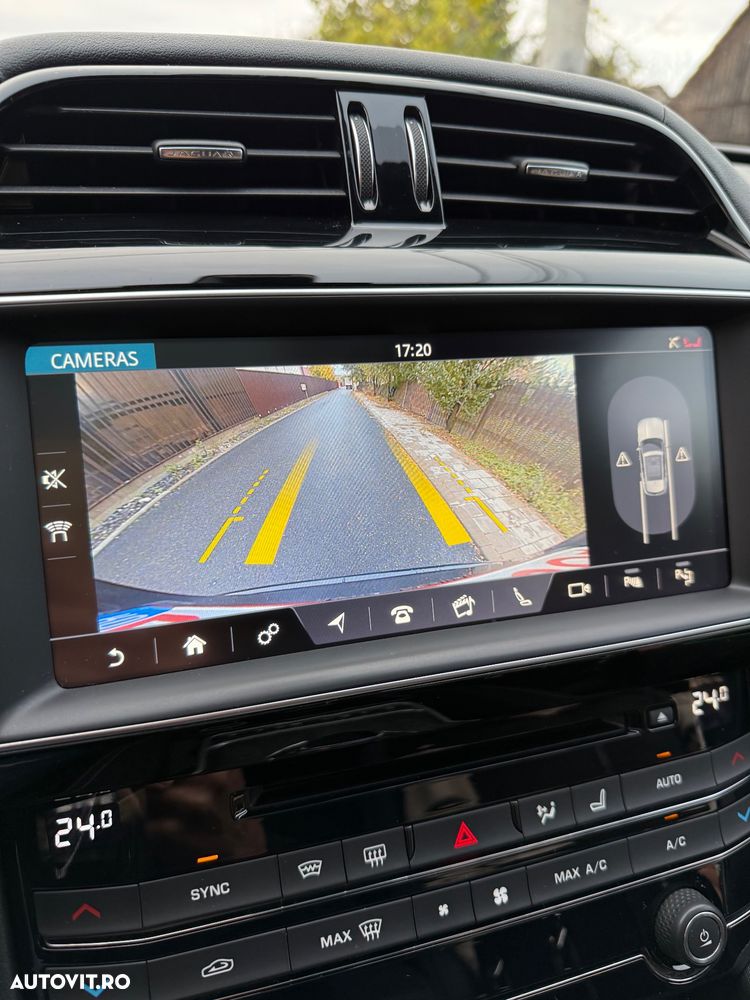 Jaguar F-Pace 20d AWD R-Sport - 26