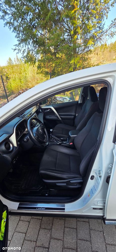 Toyota RAV4 2.0 D-4D 4x4 - 13