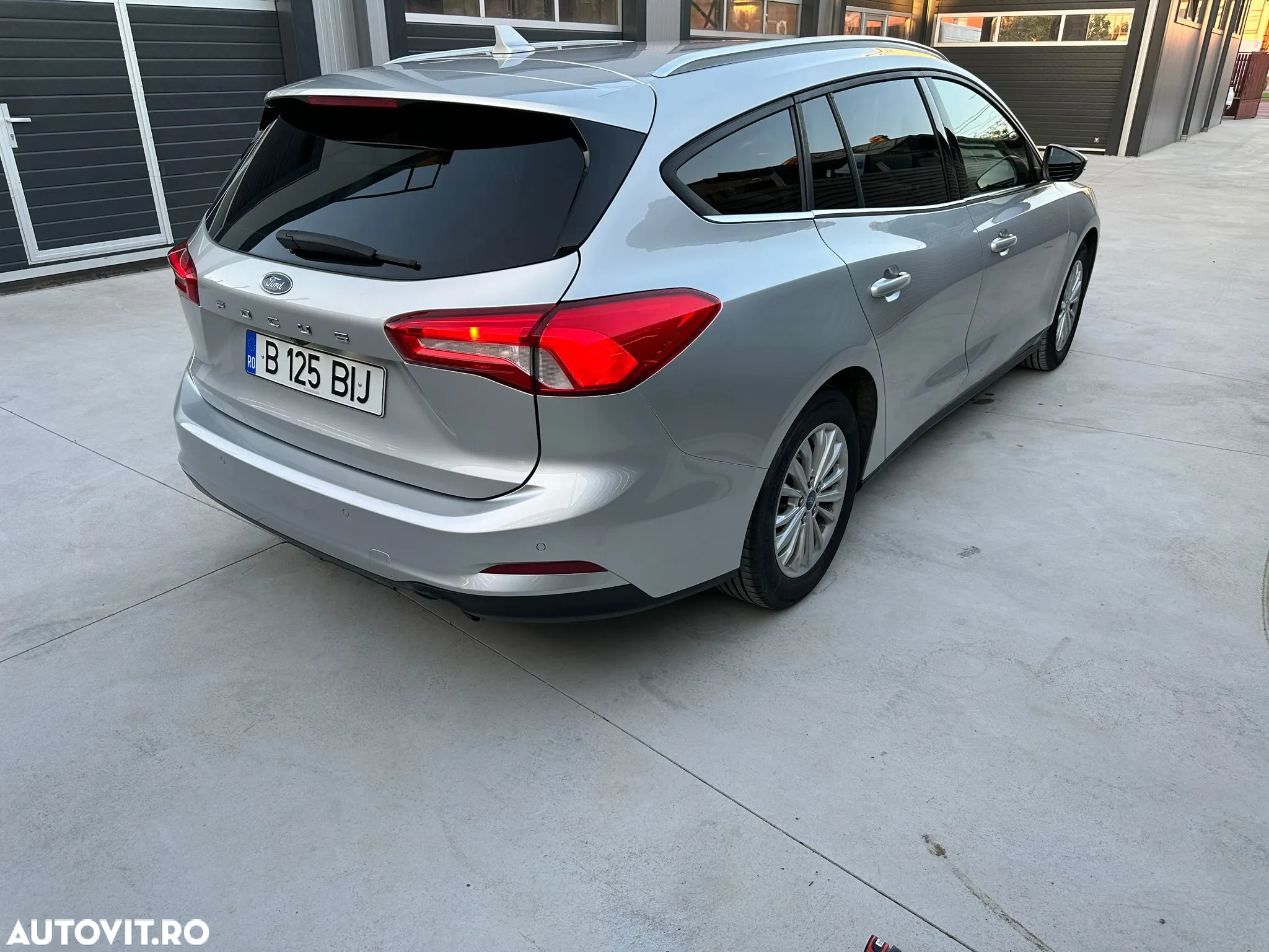 Ford Focus 1.5 EcoBlue Start-Stopp-System Aut. TITANIUM X - 10