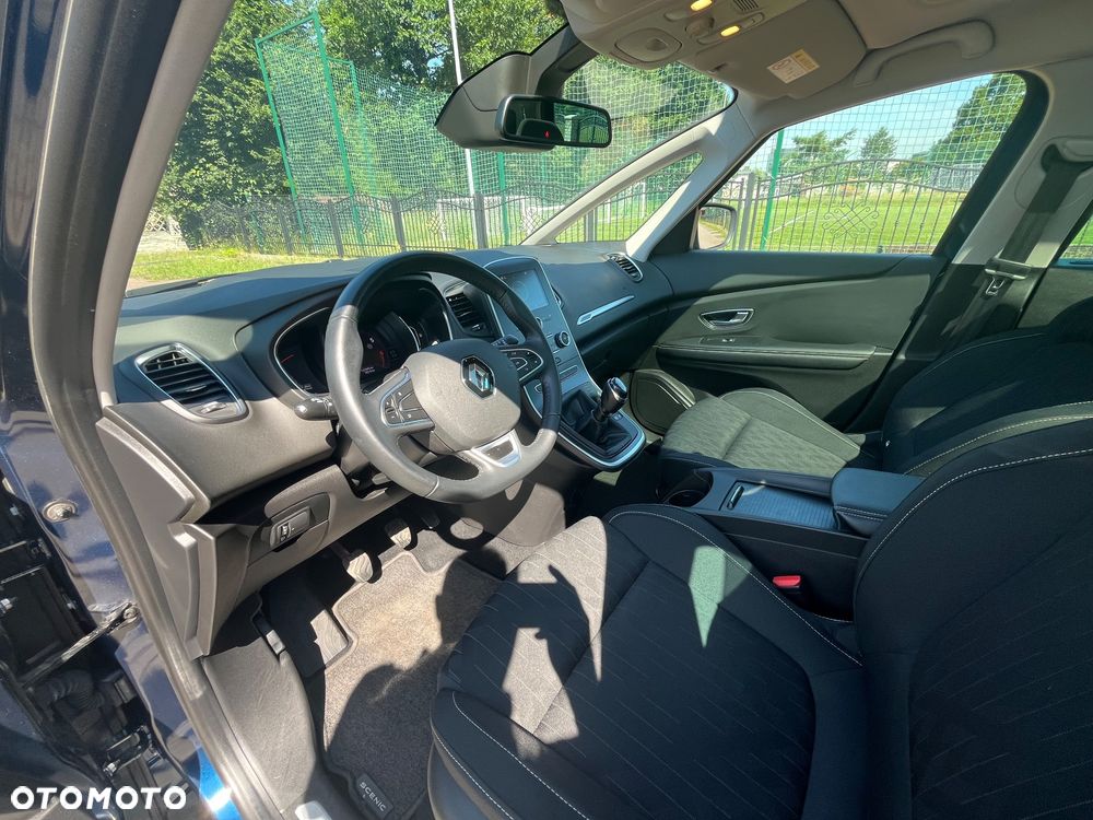 Renault Scenic TCe 140 GPF LIMITED - 10