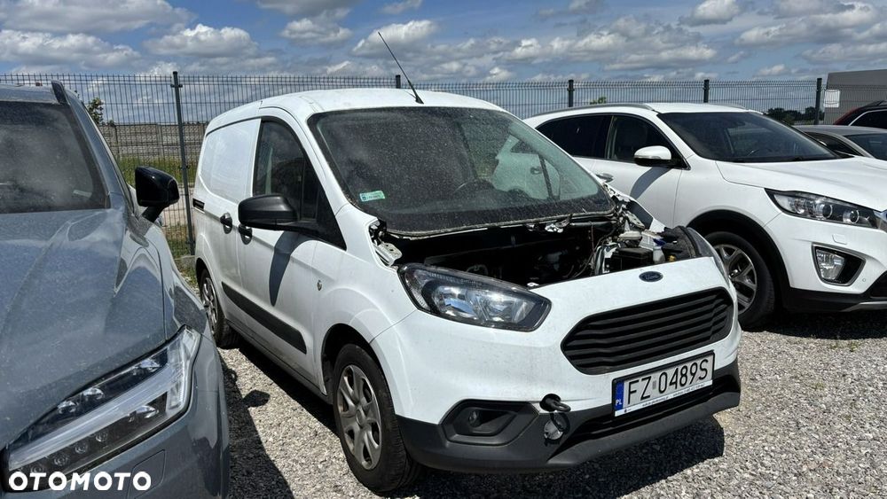 Ford Transit Courier - 3