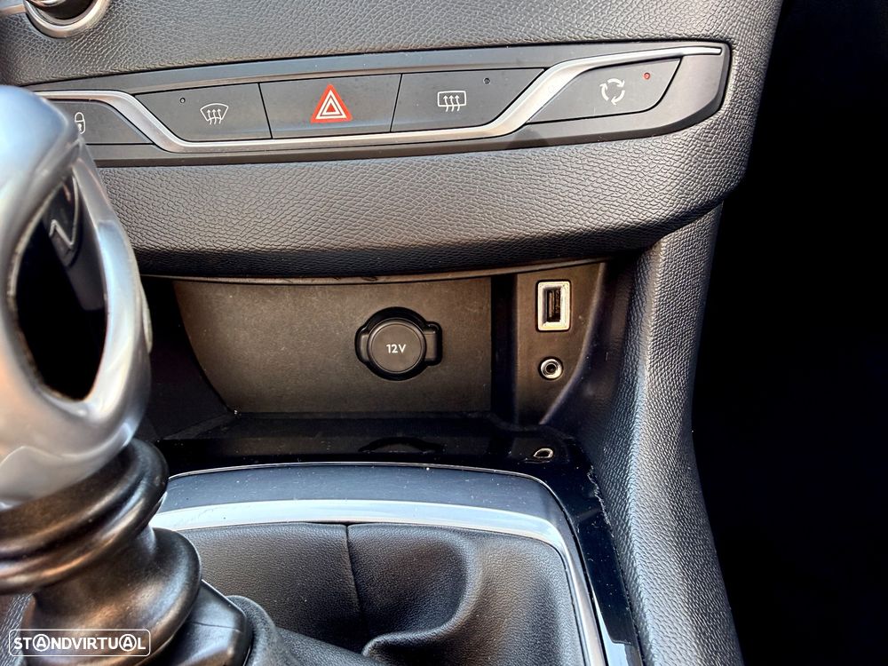 Peugeot 308 SW BlueHDi 120 Stop & Start Style - 54