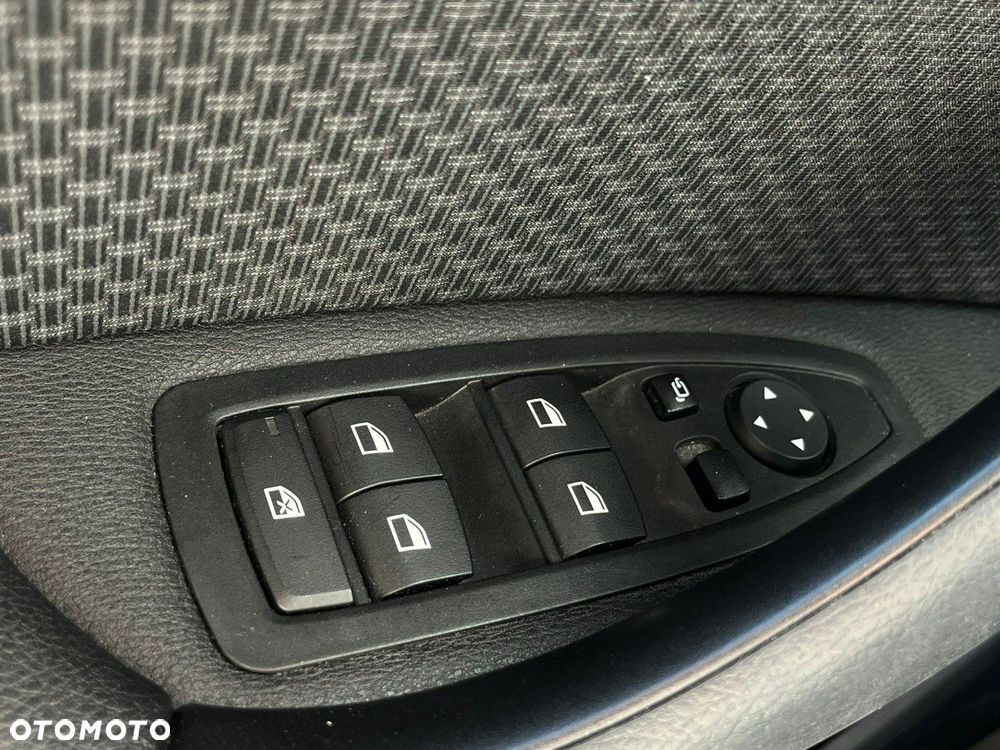 BMW X1 xDrive25e Advantage - 35