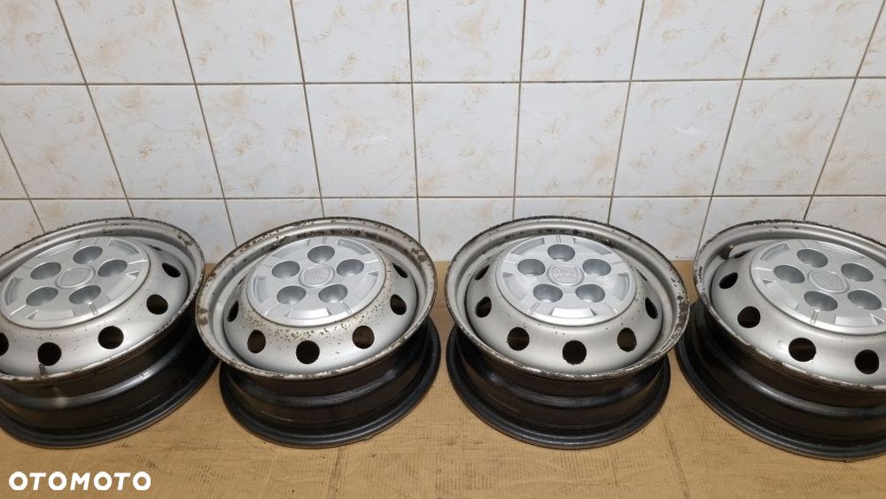 Felgi stalowe 15" Fiat Ducato 5x118 ET68 6Jx15H2 - 4