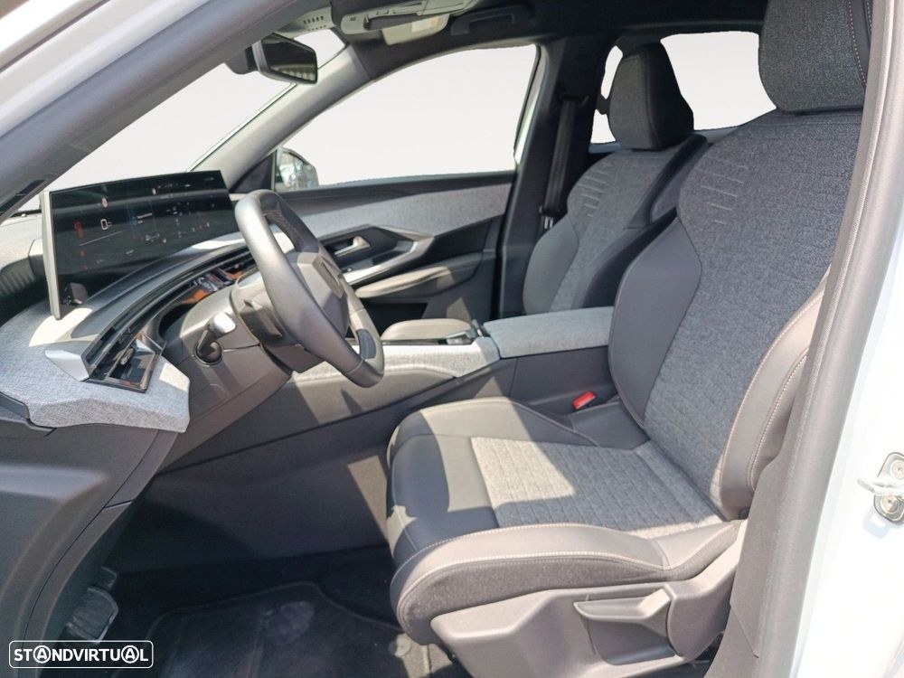 Peugeot 3008 1.2 Hybrid Allure e-DCS6 — fotografia 9
