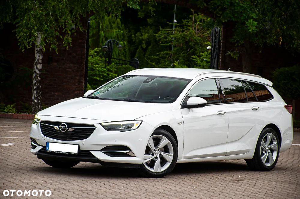 Opel Insignia 2.0 BiTurbo 4x4 Ultimate Exclusive - 8