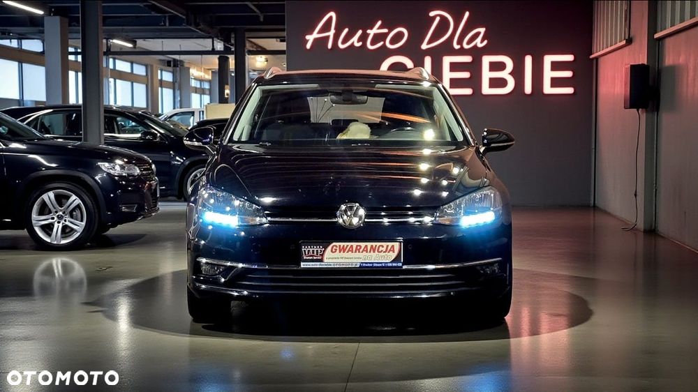 Volkswagen Golf - 2