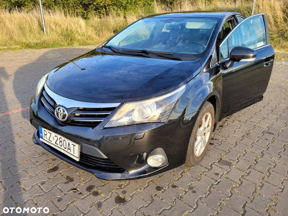 Toyota Avensis 2.0 D-4D Premium - 3