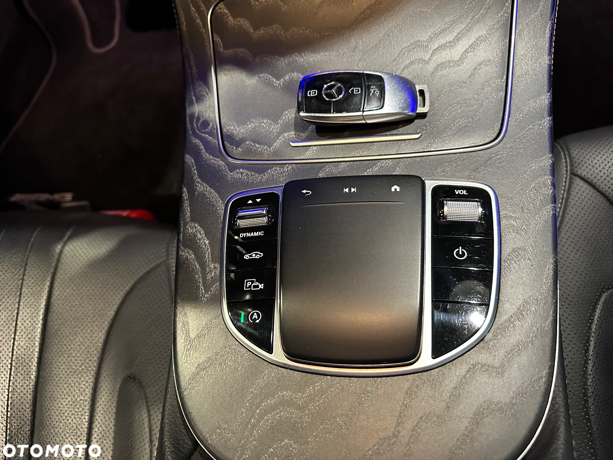 Mercedes-Benz CLS 400 d 4-Matic AMG - 23