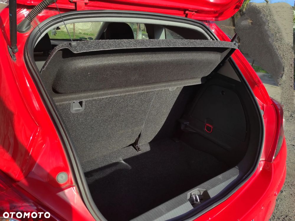 Opel Corsa 1.4 Cosmo - 2