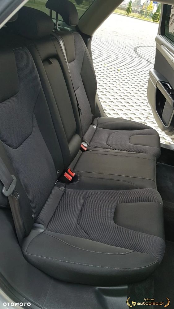 Ford Mondeo 2.0 TDCi Ambiente Plus - 8