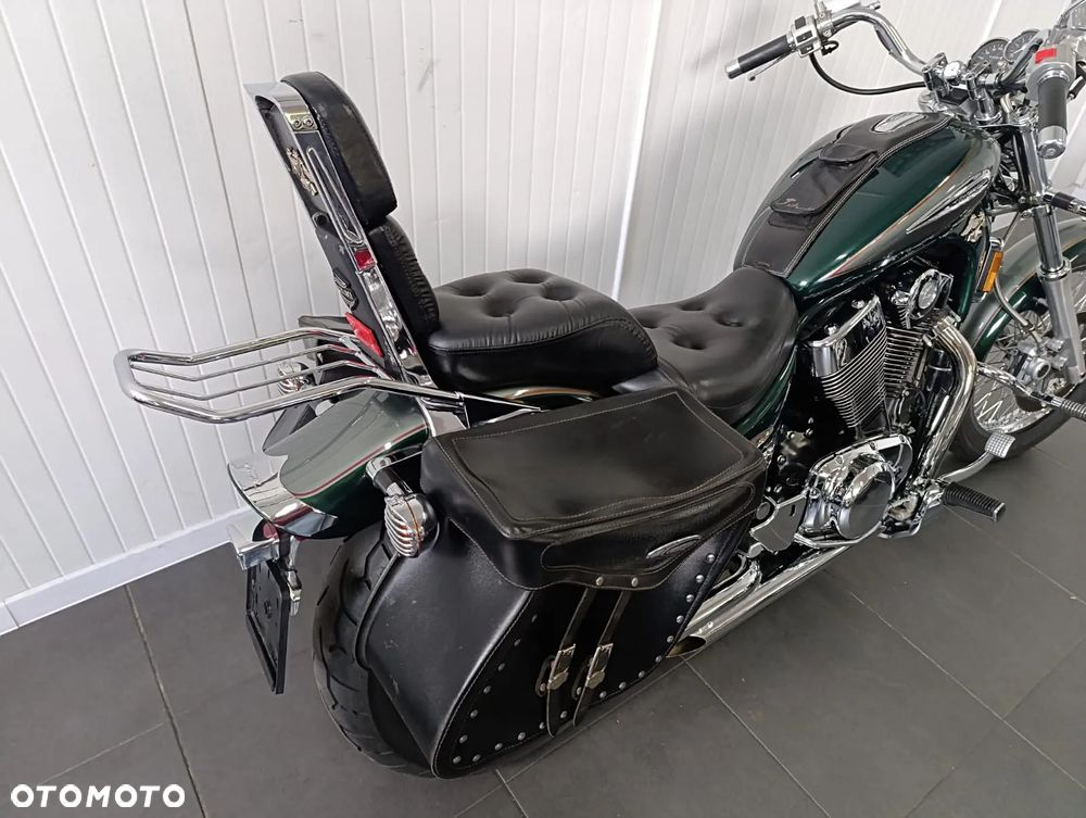 Suzuki Intruder - 17