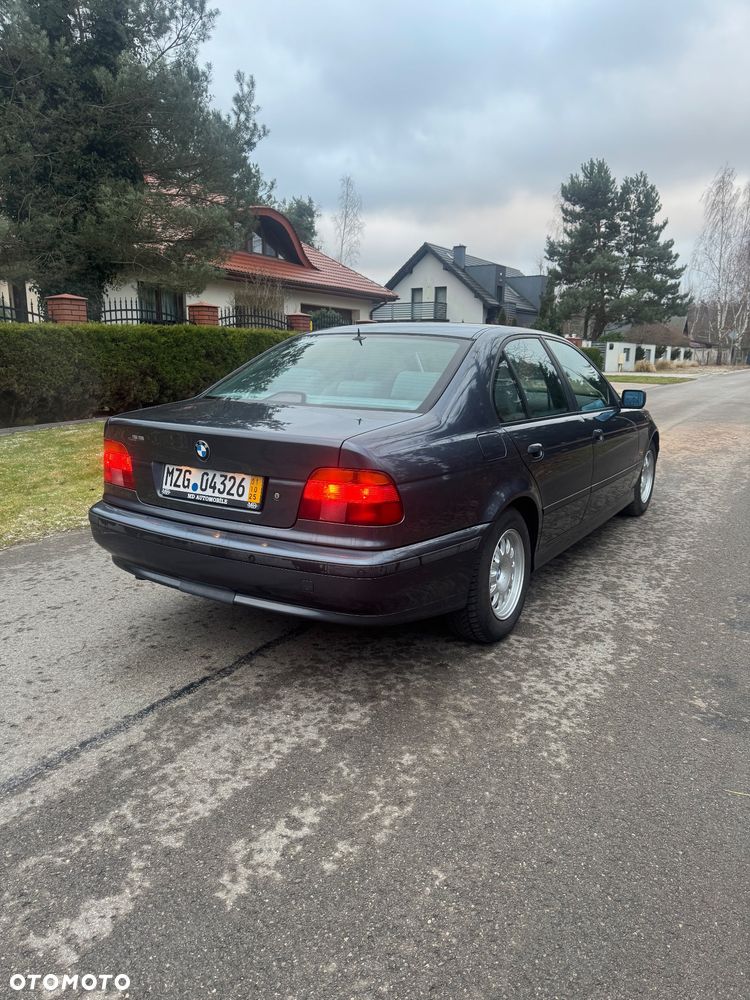 BMW E39 1998 photo 3