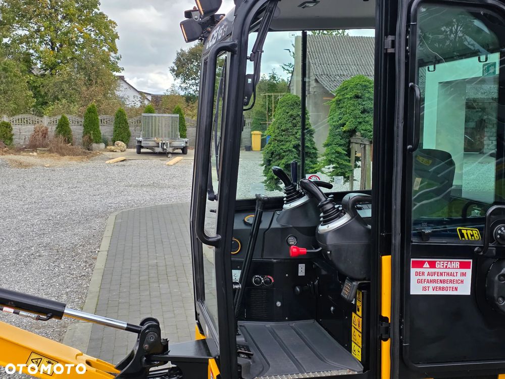 JCB JCB 16 C ful opcja najbogatsza jak nowa mini koparka sprowadzona 1 wł 8018 okazja 19 - 4