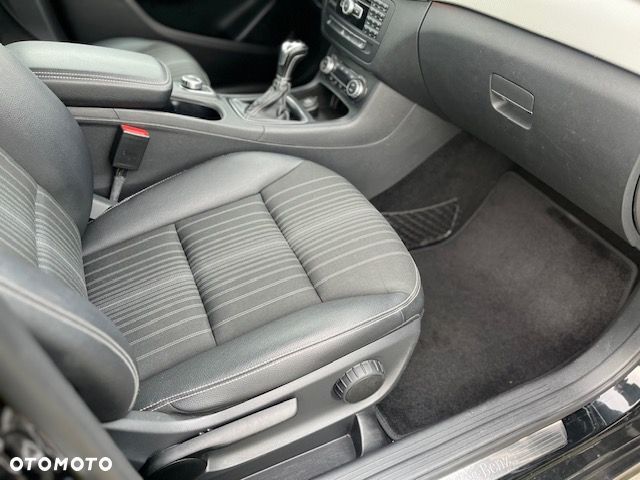 Mercedes-Benz Klasa B 180 d BlueEFFICIENCY Edition Style - 15