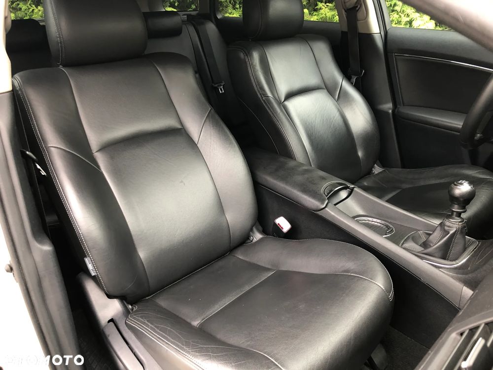 Toyota Avensis 2.0 D-4D Sol plus - 13