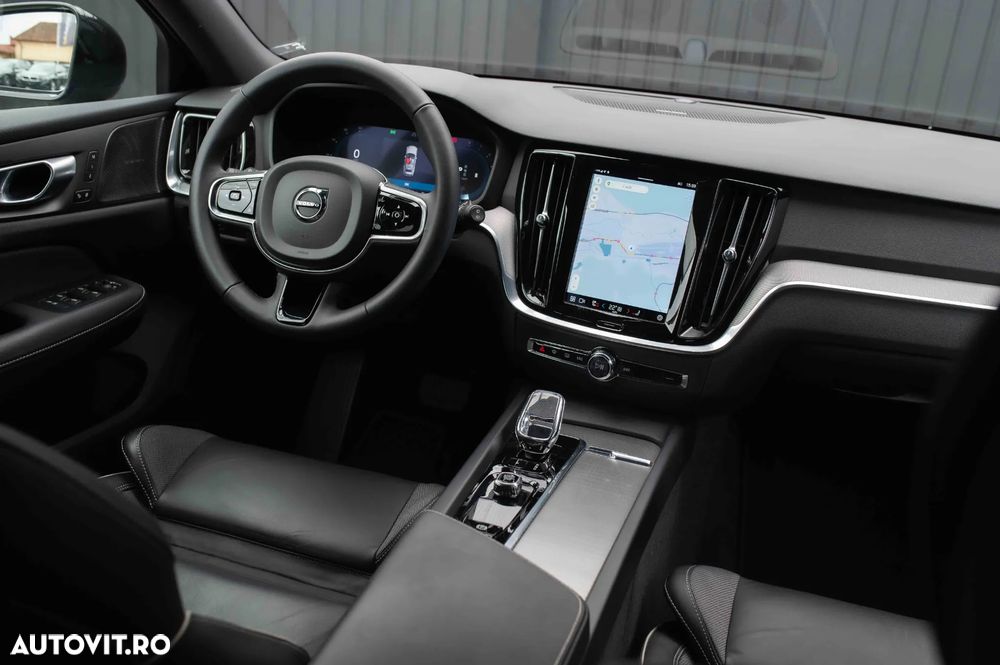 Volvo V60 B4 MHEV AT Ultimate Dark - 8