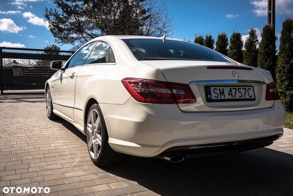 Mercedes-Benz Klasa E - 9