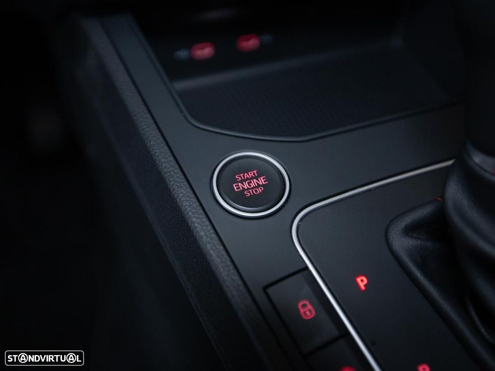 SEAT Ibiza 1.0 TSI S&S DSG FR - 16