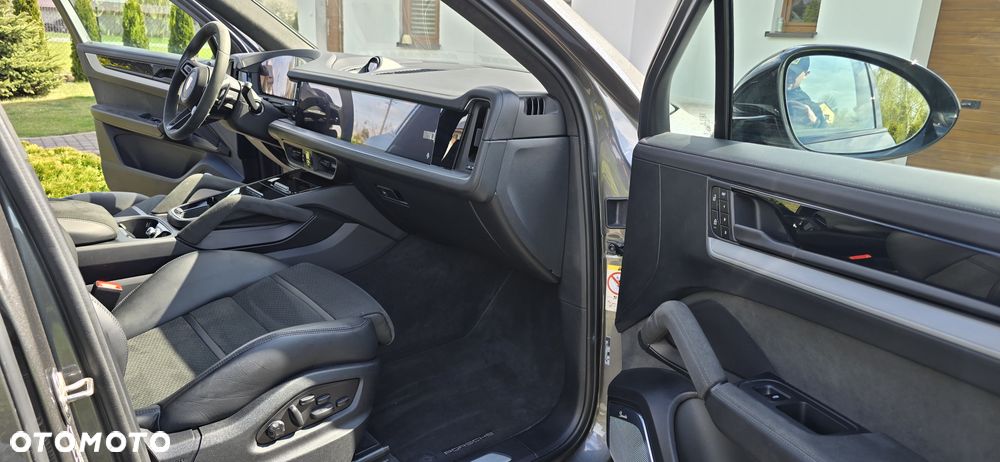 Porsche Cayenne - 20