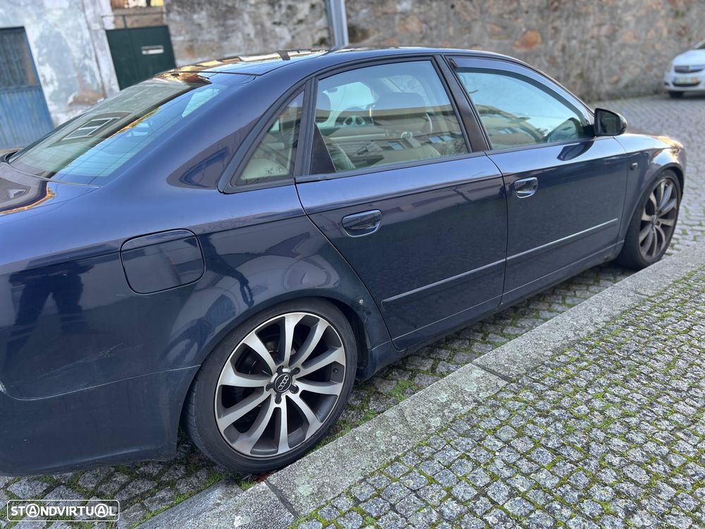 Audi A4 2.0 TDI Advance - 5