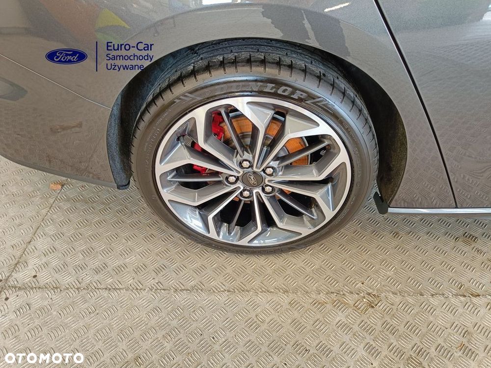 Ford Focus 1.5 EcoBlue Start-Stopp-System ST-LINE STYLE - 31