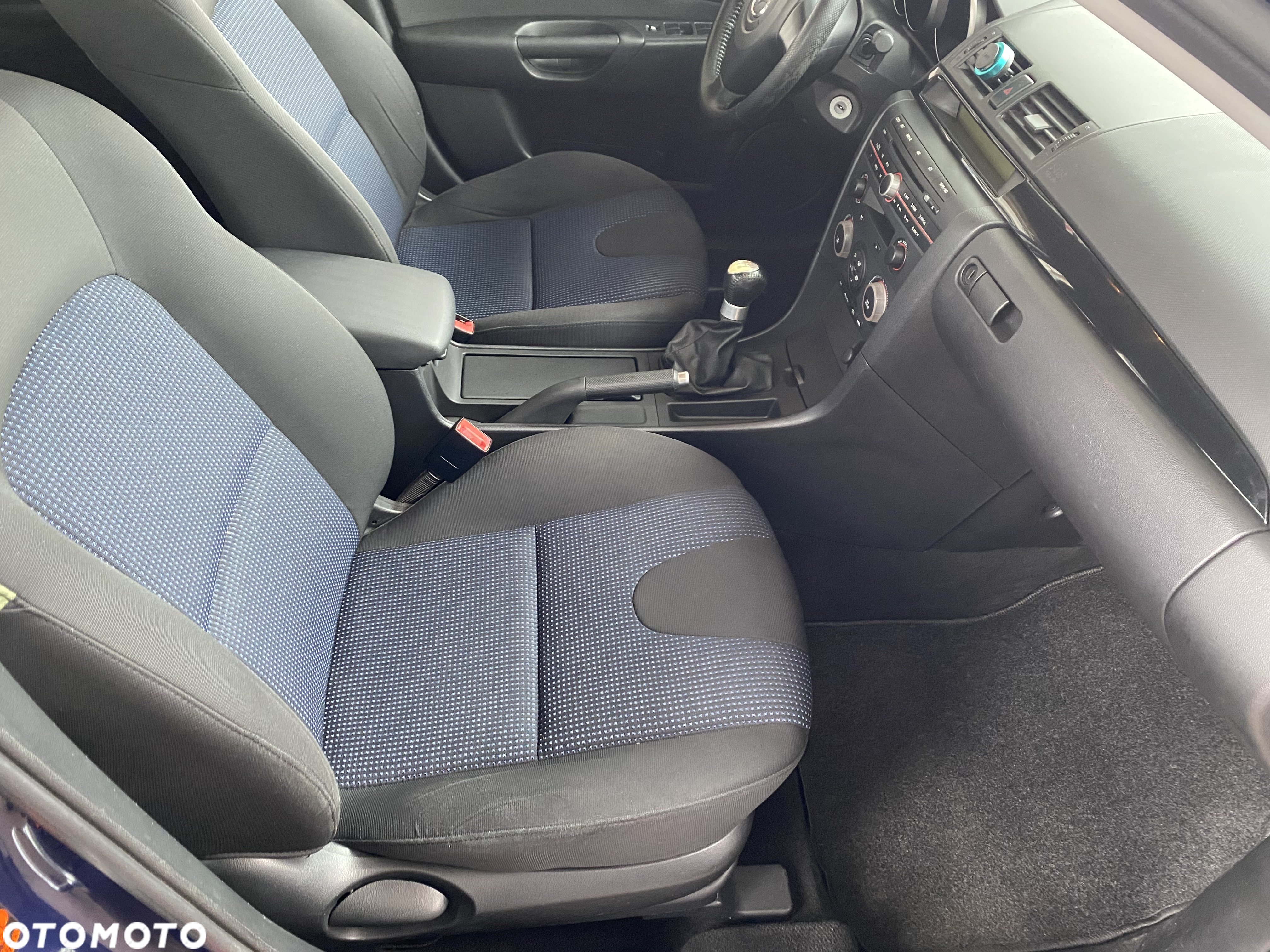 Mazda 3 1.6 Active - 28