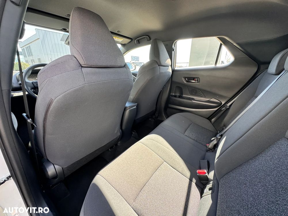 Toyota C-HR 1.8 HEV 140 CP 4x2 CVT Active - 28