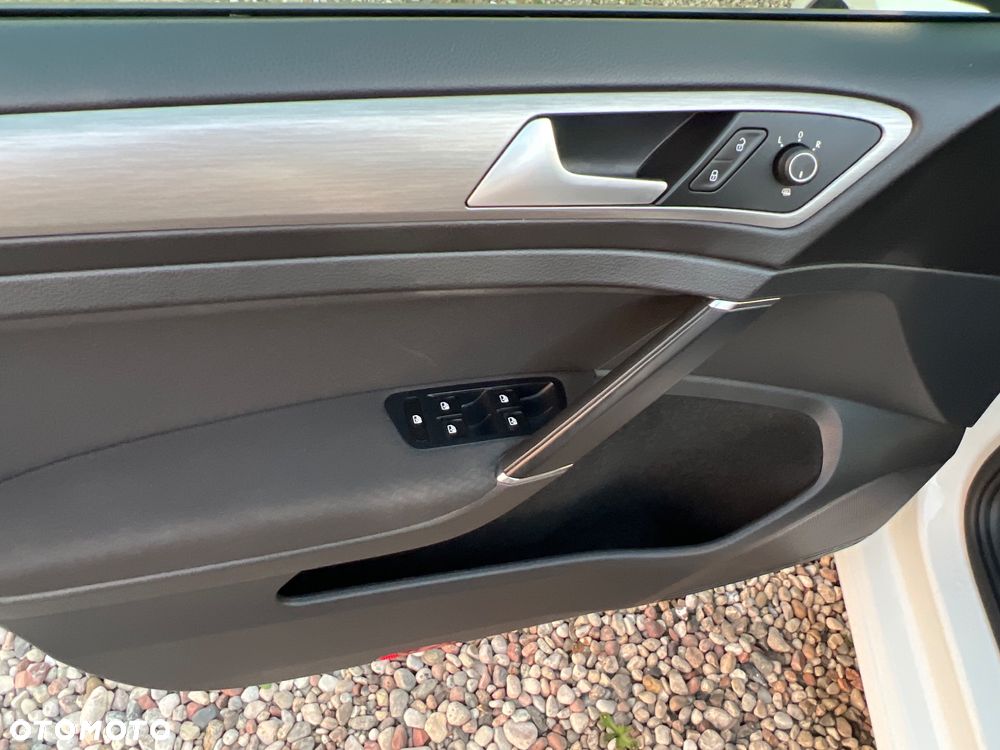 Volkswagen Golf VII 1.4 TSI BMT Comfortline DSG - 19