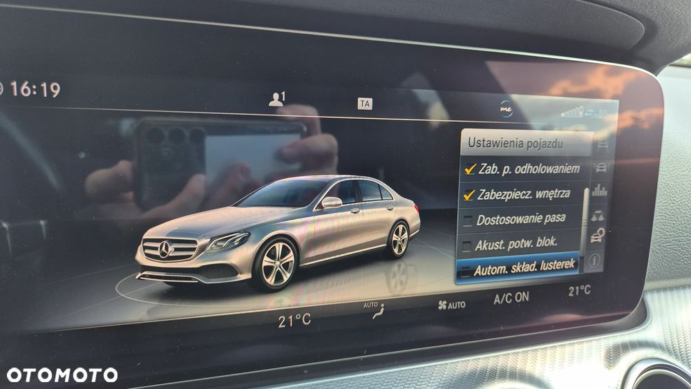 Mercedes-Benz Klasa E 220 d 4-Matic Avantgarde - 29