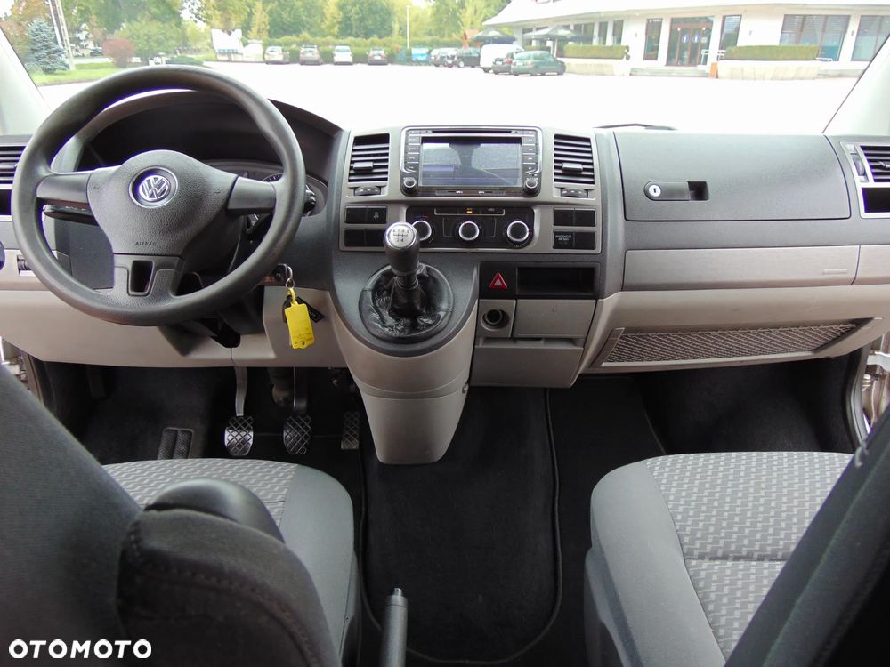 Volkswagen Transporter L2H1 - 22
