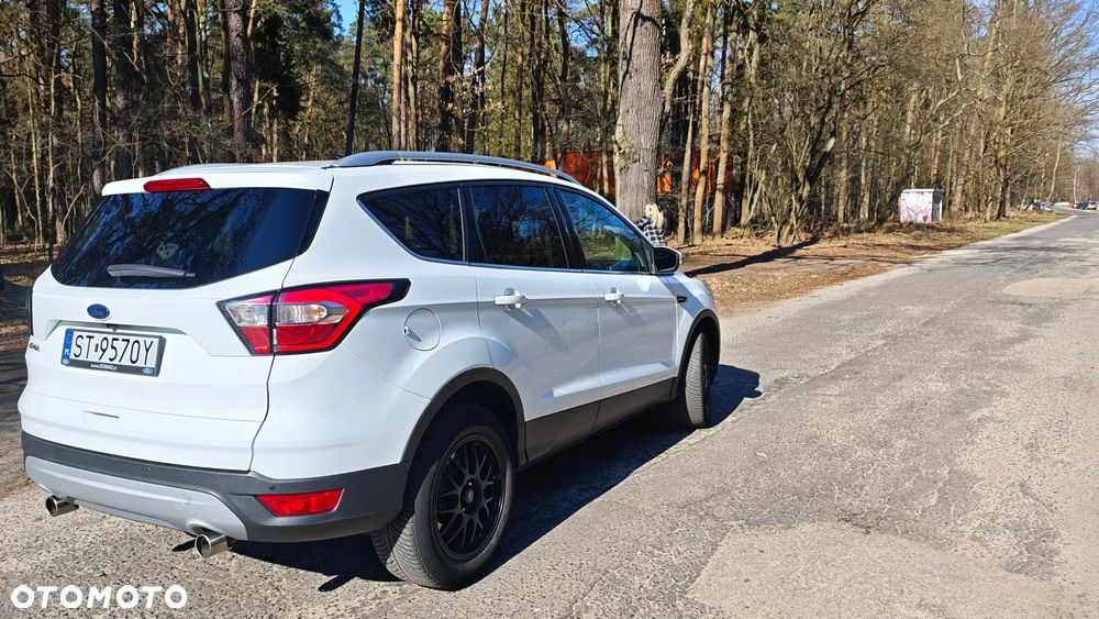 Ford Kuga - 9
