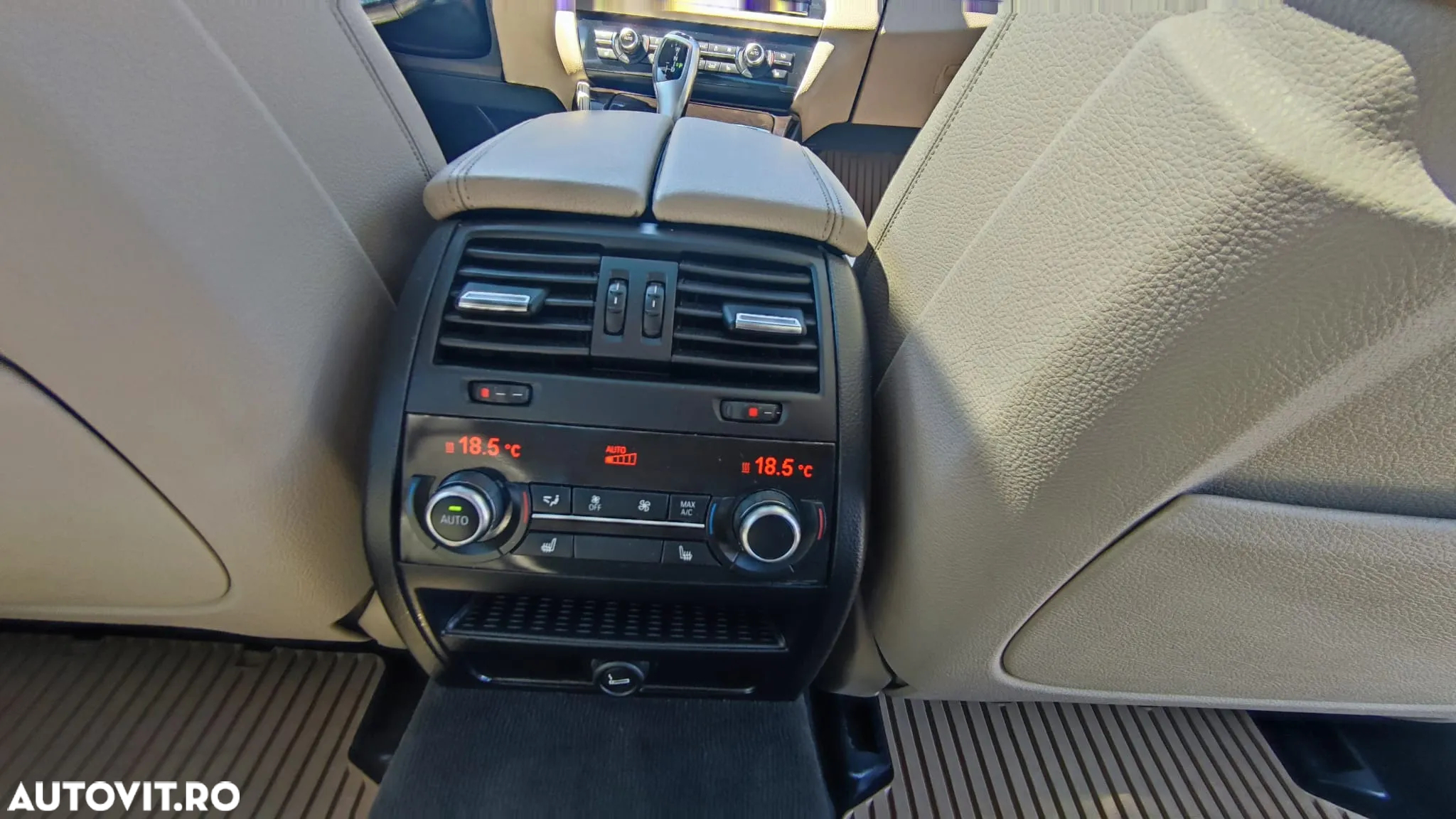 BMW Seria 5 530d xDrive AT - 25