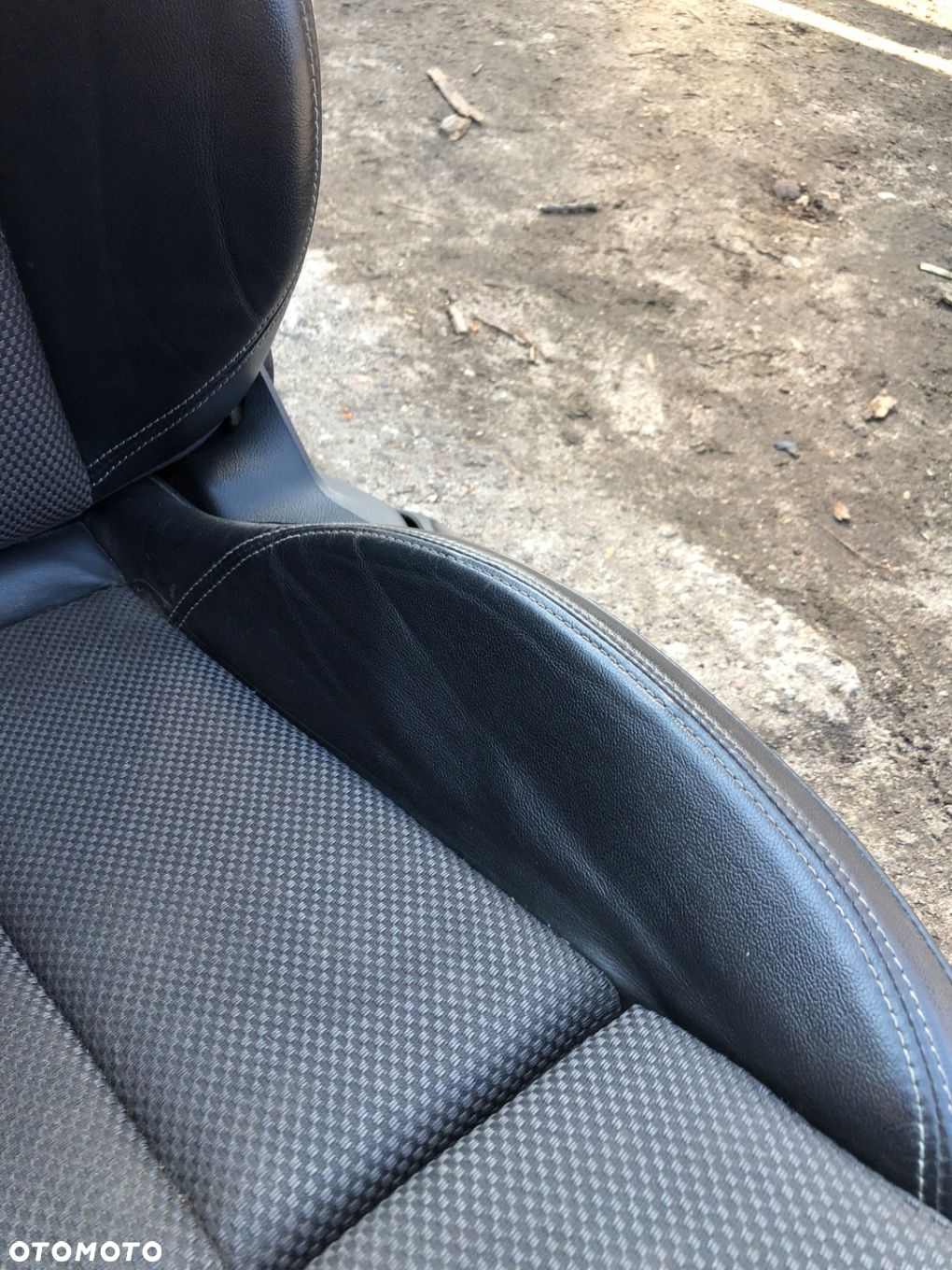 A4 B9 15-19 SEDAN S-LINE FOTELE SKÓRA MATERIAŁ BOCZKI PODŁOKIETNIK KPL - 10