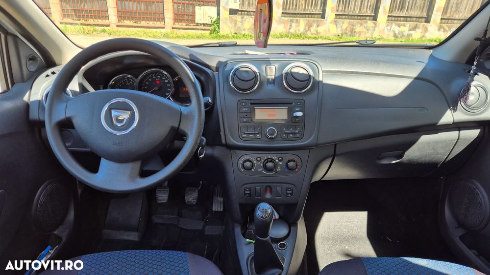 Dacia Logan - 8