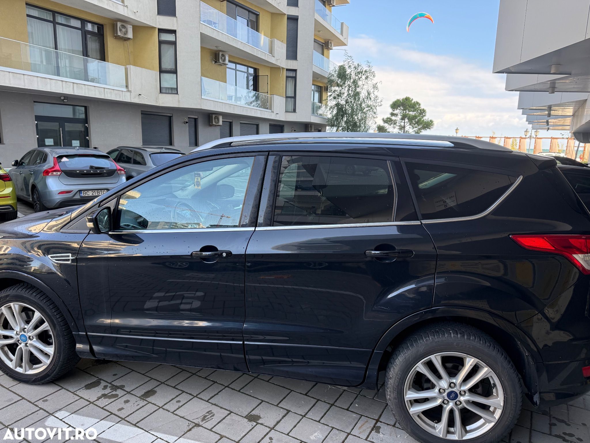 Ford Kuga 2.0 TDCi Powershift 4WD Titanium - 1