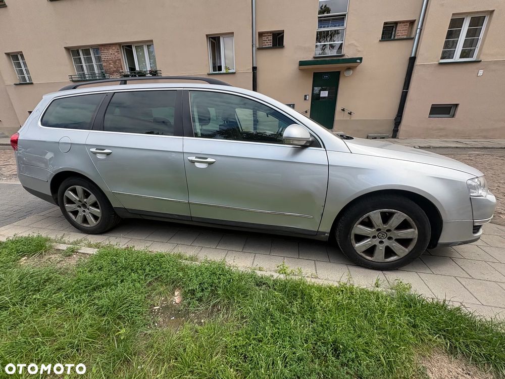 Volkswagen Passat 2.0 TDI Comfortline - 4