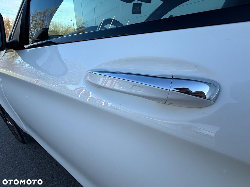 Mercedes-Benz GLC 300 4Matic 9G-TRONIC AMG Line - 10