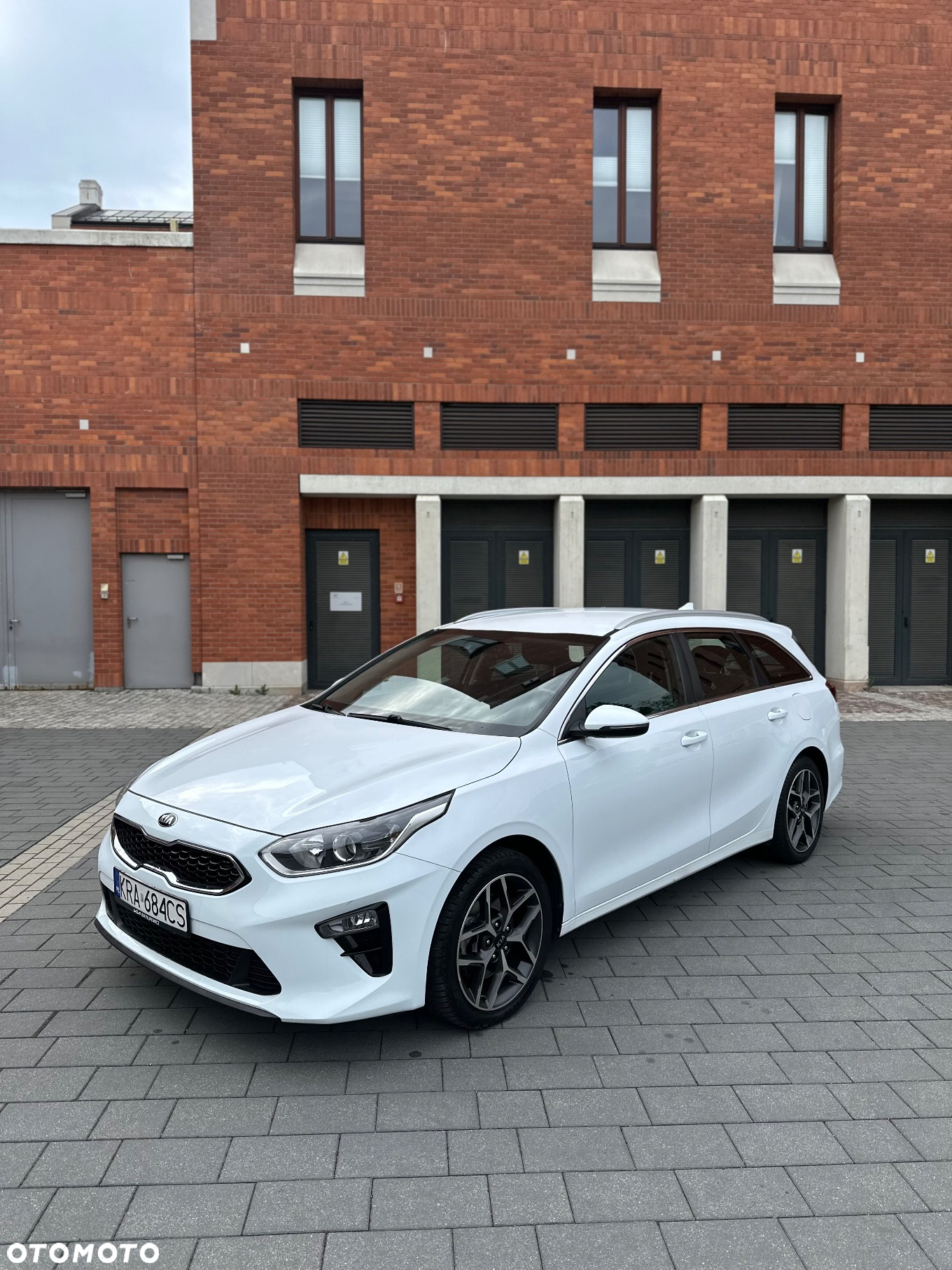 Kia Ceed 1.6 CRDi (48V Mild-Hybrid) DCT7 Spirit - 2