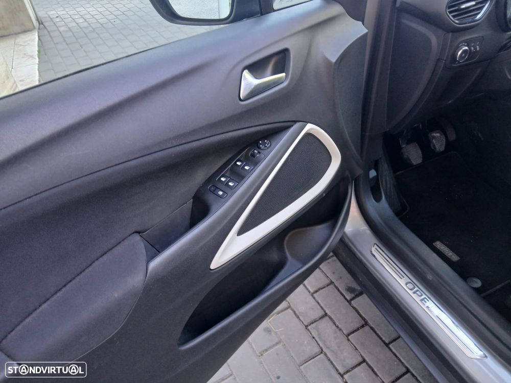 Opel Crossland X 1.2 T 120 Anos - 4