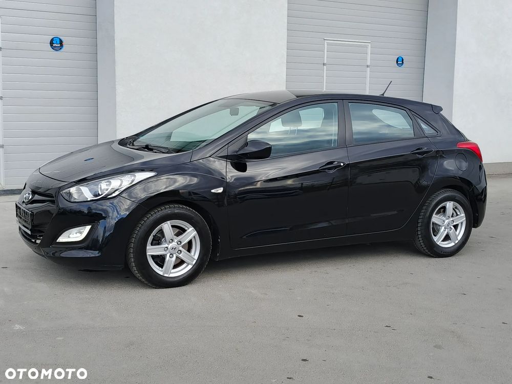 Hyundai i30 i30cw 1.4 Fifa World Cup Edition - 13