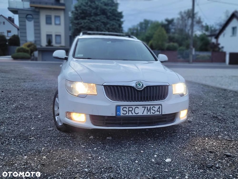 Skoda Superb 1.8 TSI Elegance DSG - 32
