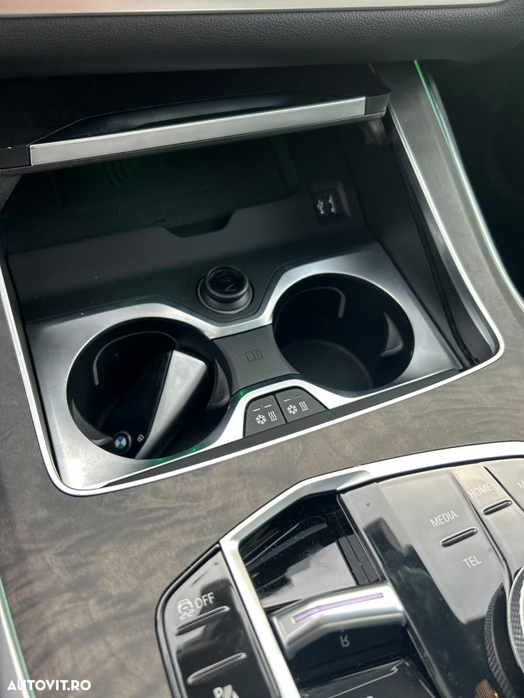 BMW X7 2022 — imagine 11