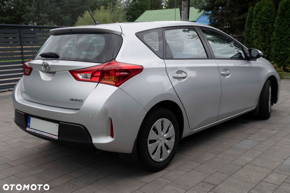 Toyota Auris 1.4 D-4D Active - 3