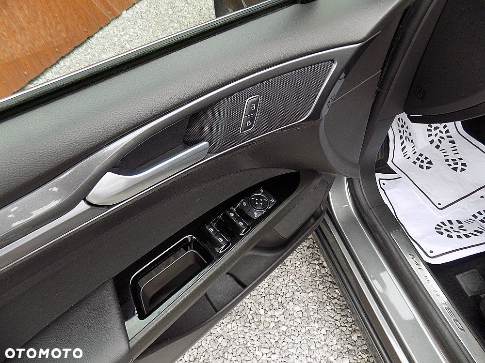 Ford Mondeo 2.0 Hybrid Trend - 9